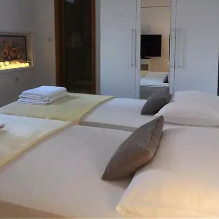 Emily Apartment Sudurad Ngoại thất bức ảnh