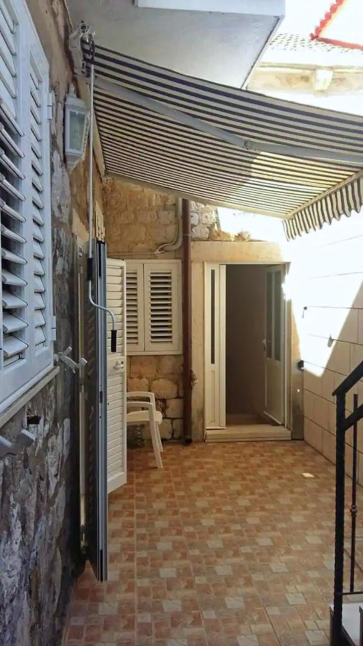 Emily Apartment Sudurad Ngoại thất bức ảnh