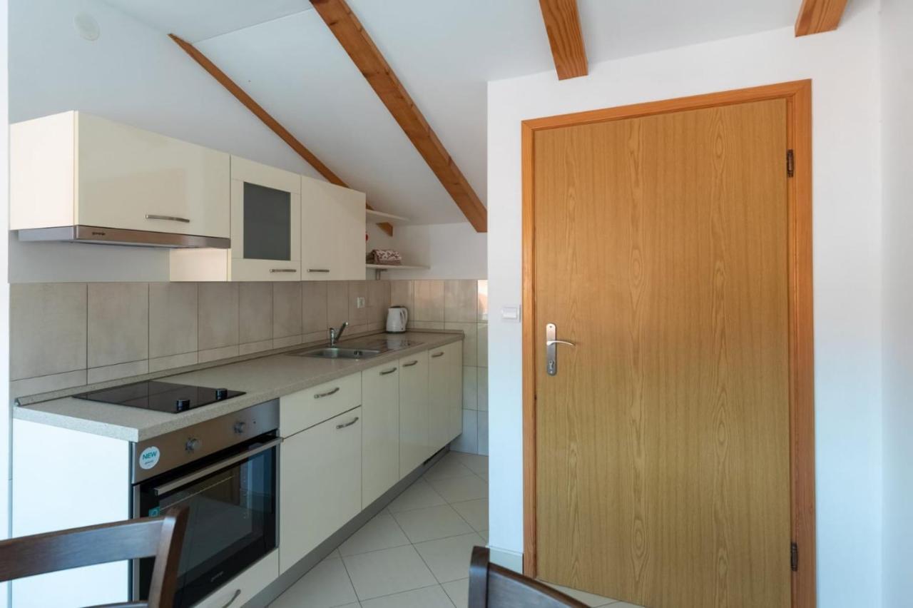 Emily Apartment Sudurad Ngoại thất bức ảnh